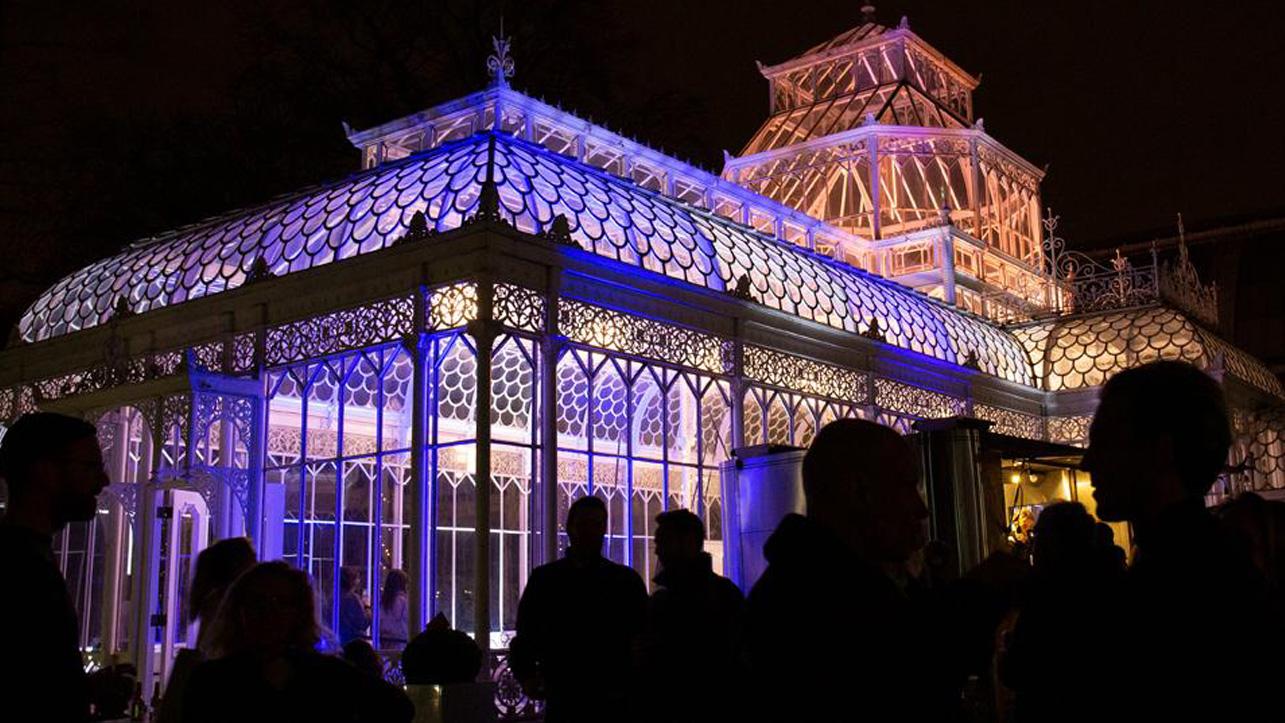 The Horniman Museum conservatory at night