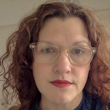 Photo of Dr Kimberley Foster