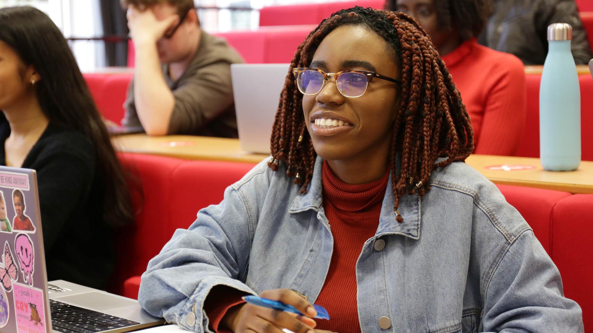 Integrated Degree in Politics with International Relations