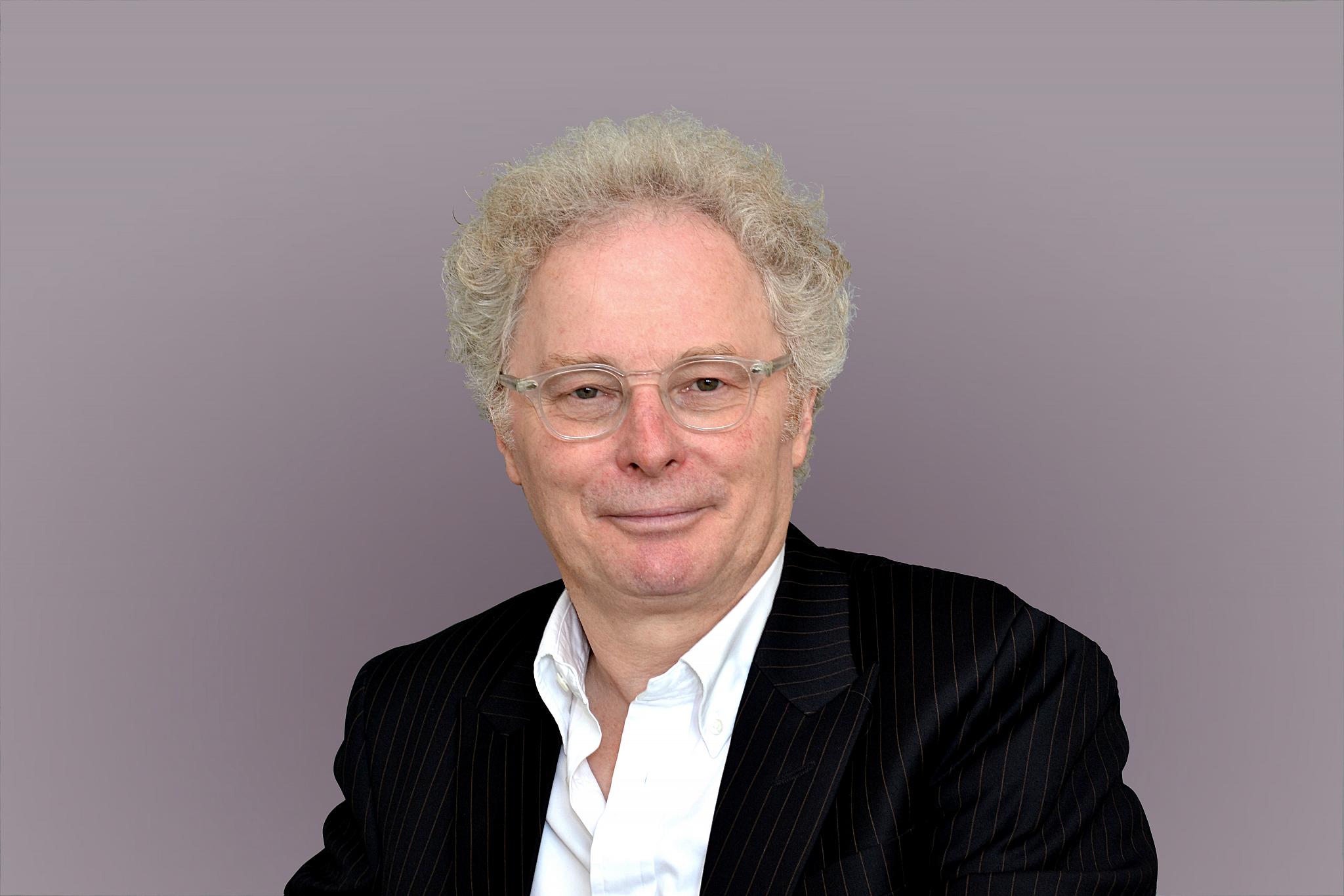 Photo of Dr Martin Smith