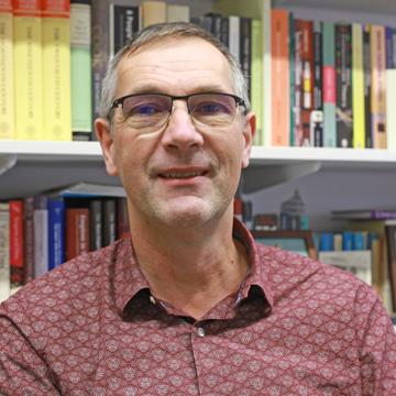 Photo of Dr Richard Smith