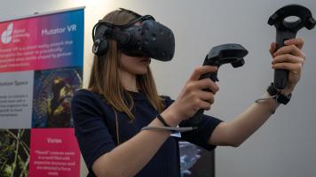 Image representing Virtual & Augmented Reality