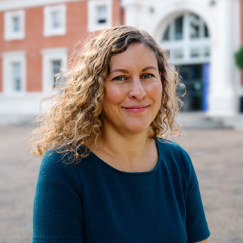 Photo of Dr Rachel Ibreck